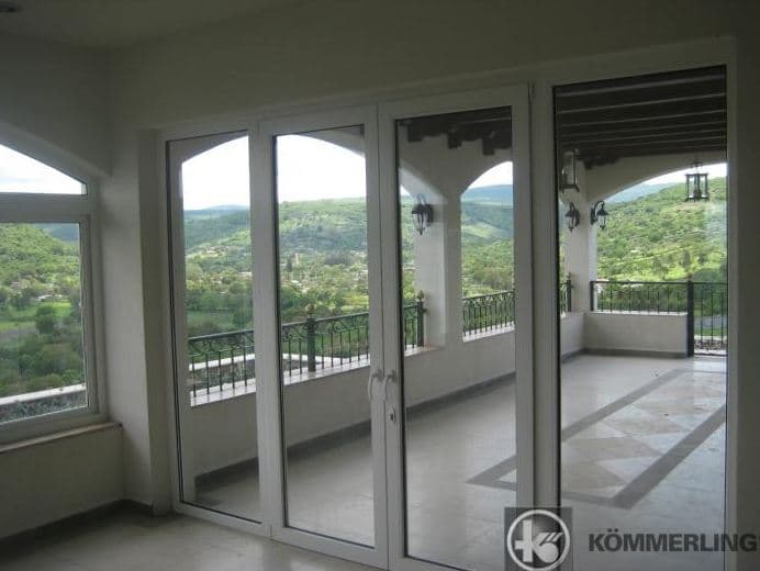 Puerta practicable